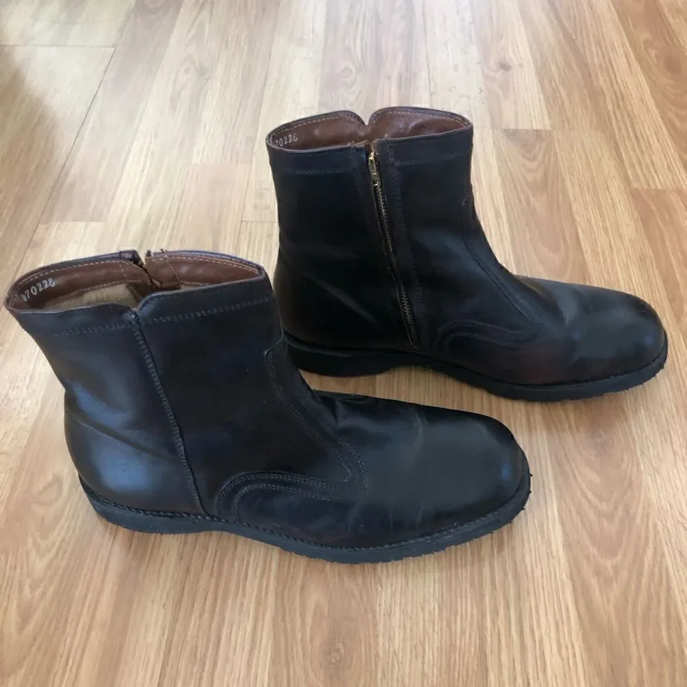 Walk-Over Dark Brown Leather Ankle Boots w/ Vibram Sole